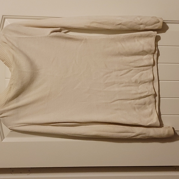 Sweater - Picture 3 of 5